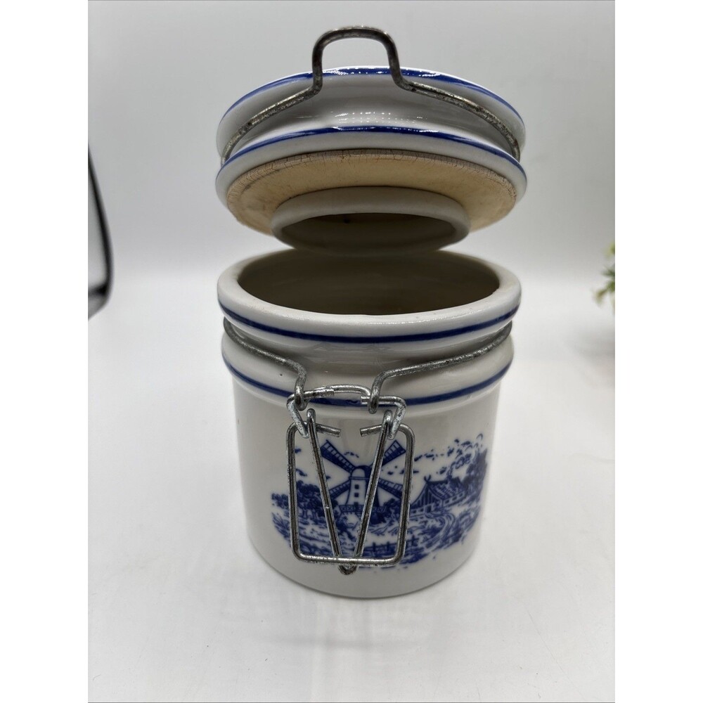Vtg Teleflora Delft Blue White Dutch Windmill canister jar crock 5" Preown